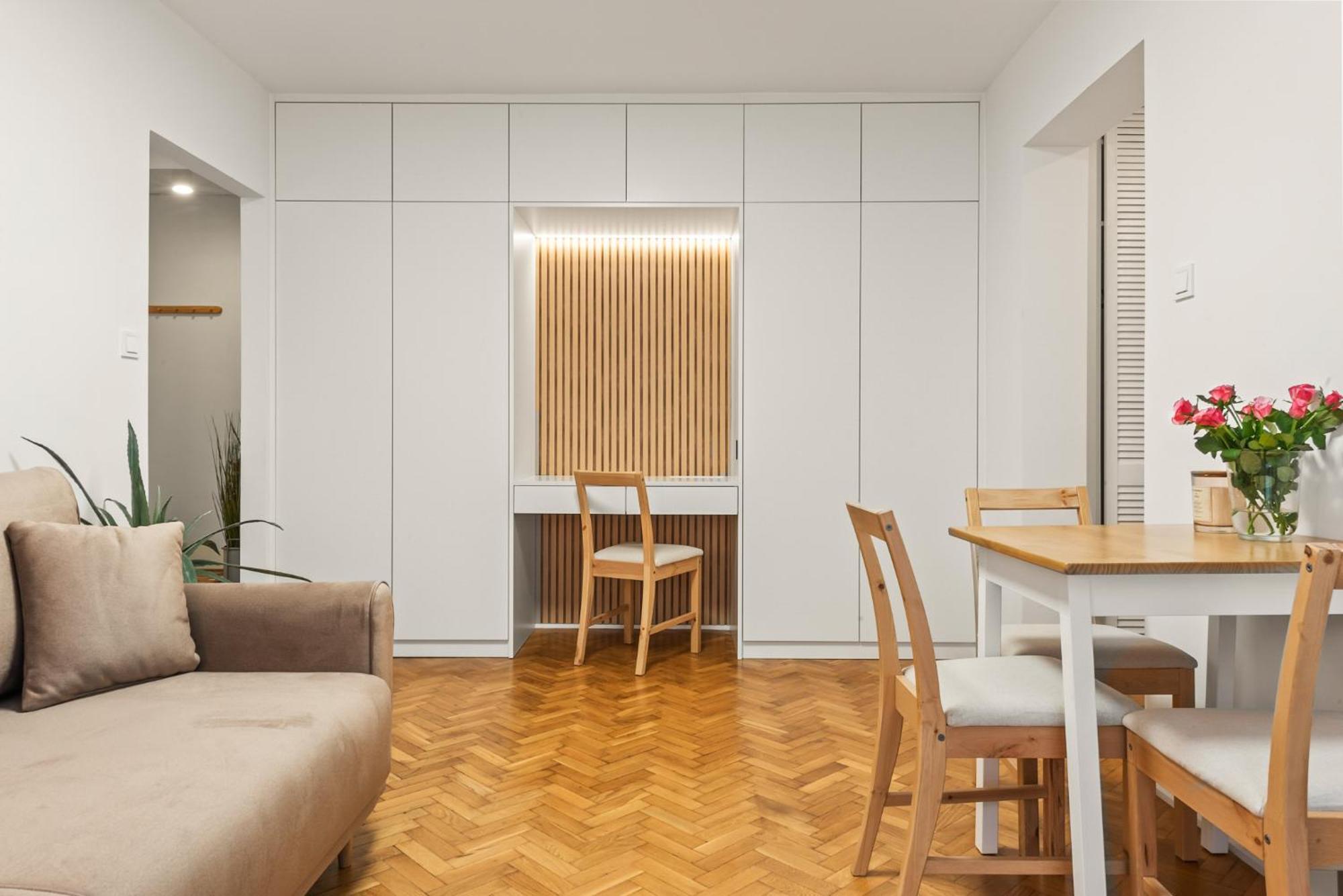 Rentplanet - Apartamenty Przy Palacu Kultury I Nauki 华沙 外观 照片